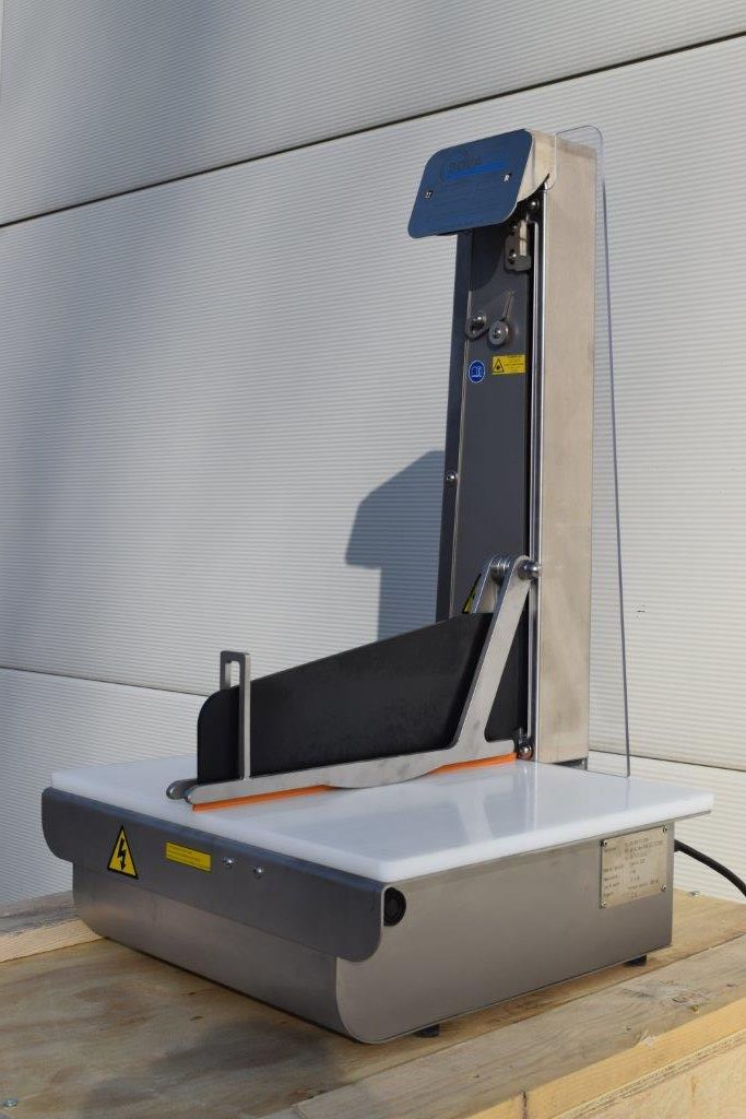 Trancheuse guillotine